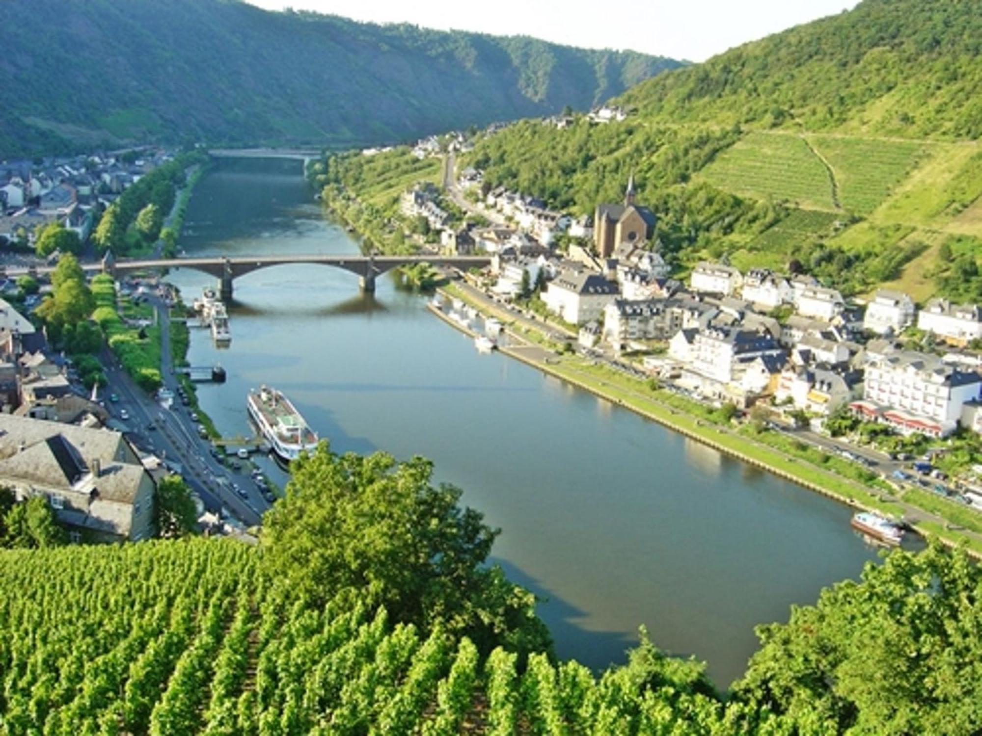 Living In The Historic Cochem Old Town Apartment Bagian luar foto