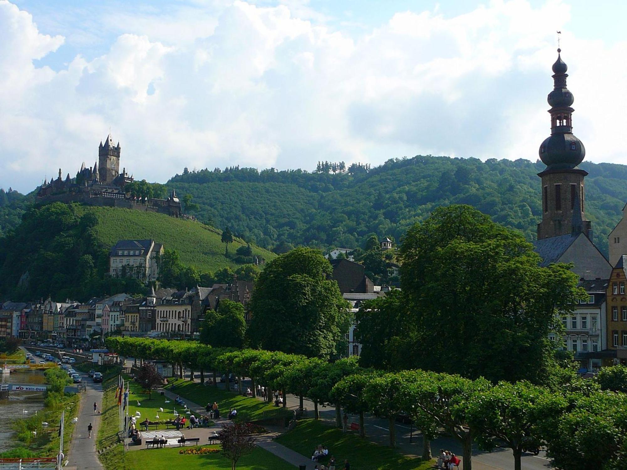 Living In The Historic Cochem Old Town Apartment Bagian luar foto