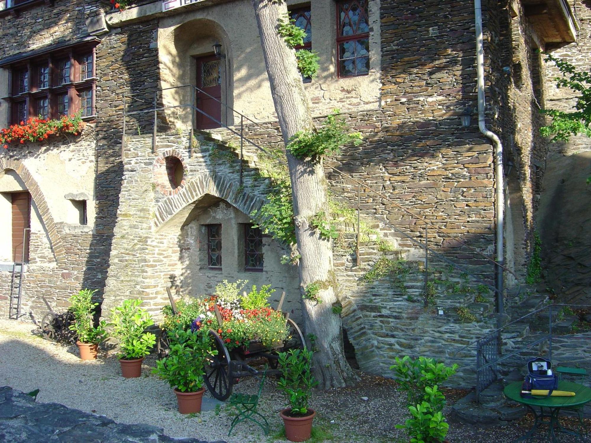 Living In The Historic Cochem Old Town Apartment Bagian luar foto